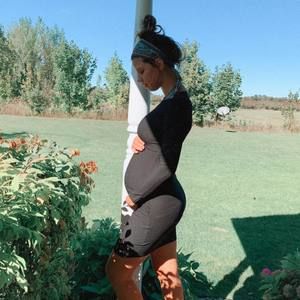 Meet your Posher, Hannah marie